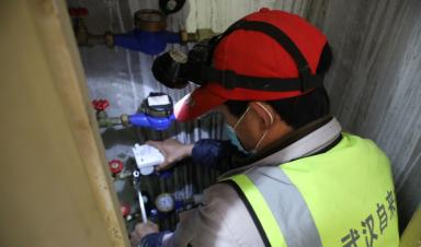 為獨居老人安裝智能水表，卓正免費提供方案